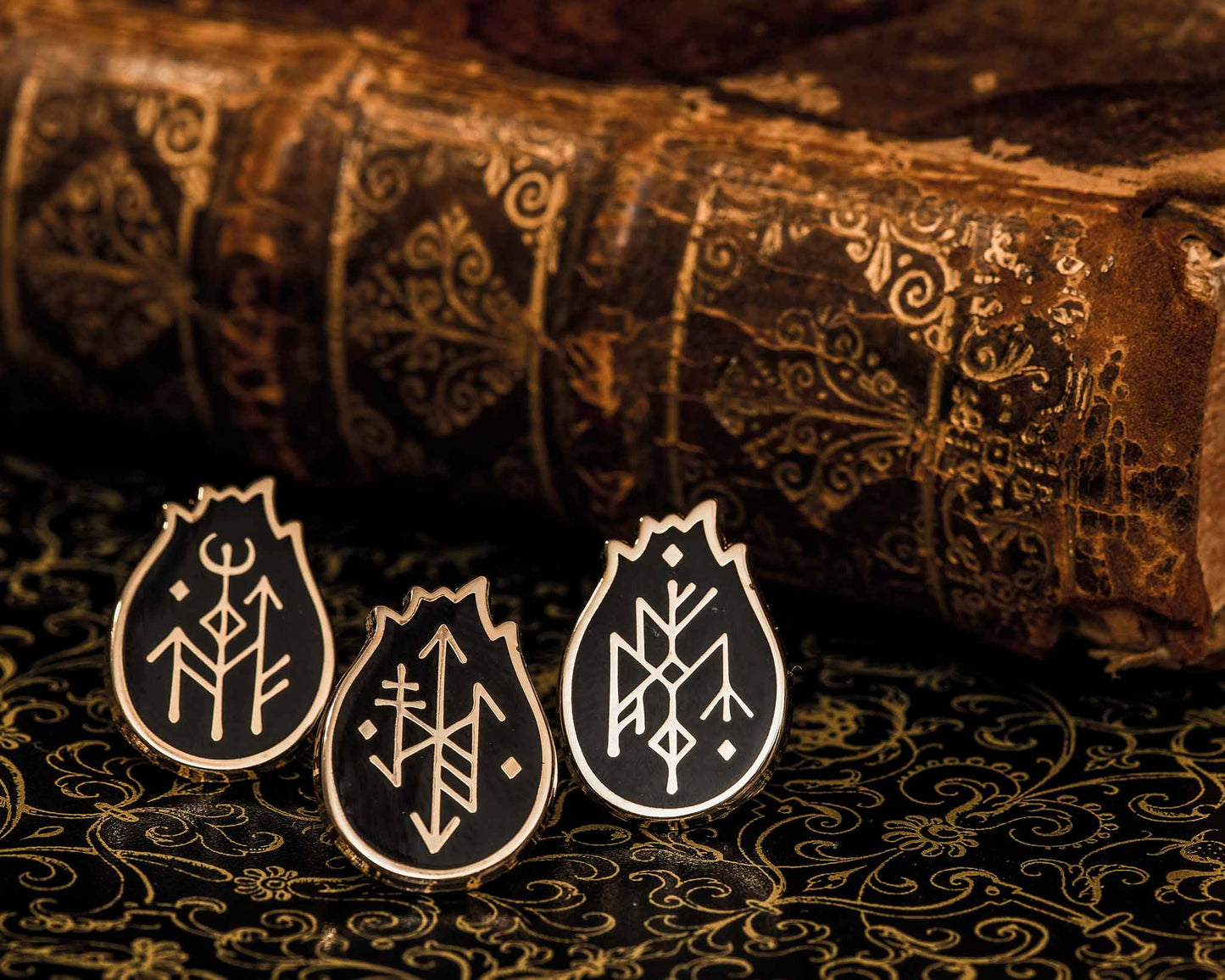 Mini Pin's Œufs de Dragon - Divination